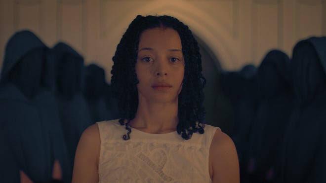 'Testaments' can't lift the dark cloud of 'Handmaid's Tale' − Review