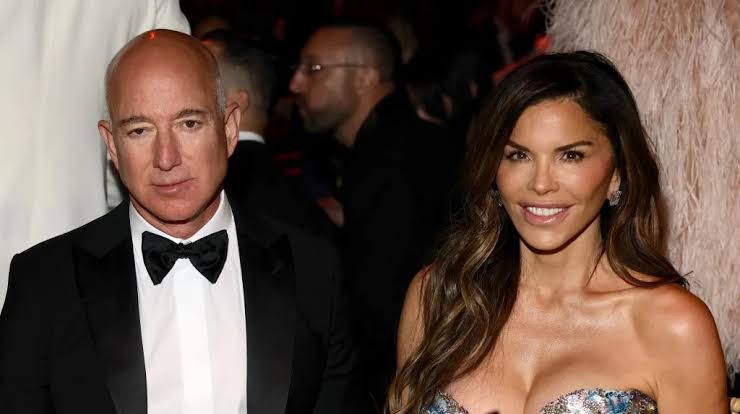 Lauren Sánchez and Jeff Bezos ‘Divorce’ Rumors Swirl With Reports of ‘Eligible Bachelors’