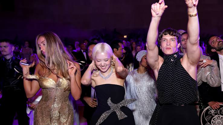 Inside the Met Gala: A-Listers Gossip and Dance While Sabrina Carpenter and Stevie Nicks Perform