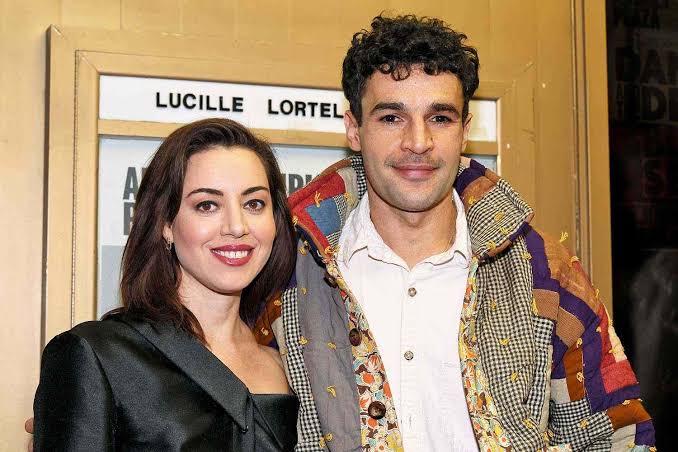 Aubrey Plaza expecting first child with 'Girls' star Christopher Abbott