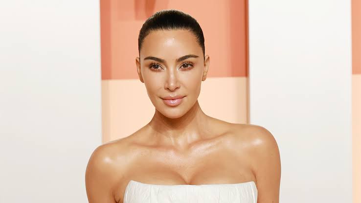 Kim Kardashian Joins Producing Team of Broadway’s ‘The Fear of 13’