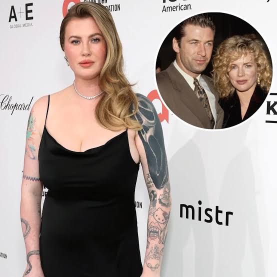 Ireland Baldwin Reacts to Kim Basinger’s Alec Baldwin Shoutout