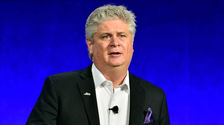 Top Theater Chief Vows to Fight Paramount-Warner Bros. Merger, Calls for Even Longer Windows