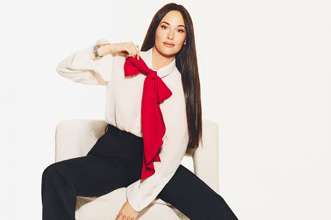 Kacey Musgraves Says 'Dry Spell' Lyric About Masturbation Isn't 'My Grandma's Favorite': 'I Don't Know If She'll Laugh'