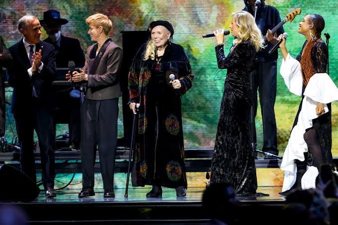 Watch Joni Mitchell Perform 'Big Yellow Taxi' With Sarah McLachlan, Allison Russell at Juno Awards
