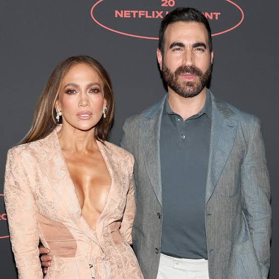 Jennifer Lopez Details Her "Great Chemistry" With Costar Brett Goldstein