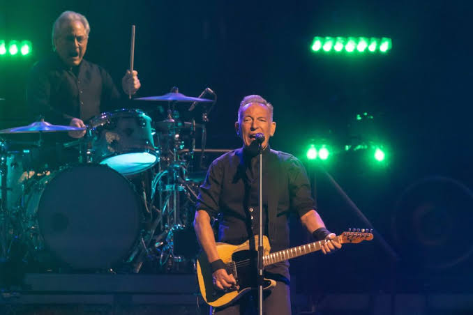 Bruce Springsteen Slams Trump, ‘the Richest Men in America’ and Pam Bondi in Fiery Speeches at Minneapolis Tour Opener: ‘We Have a President Who Can’t Handle the Truth’