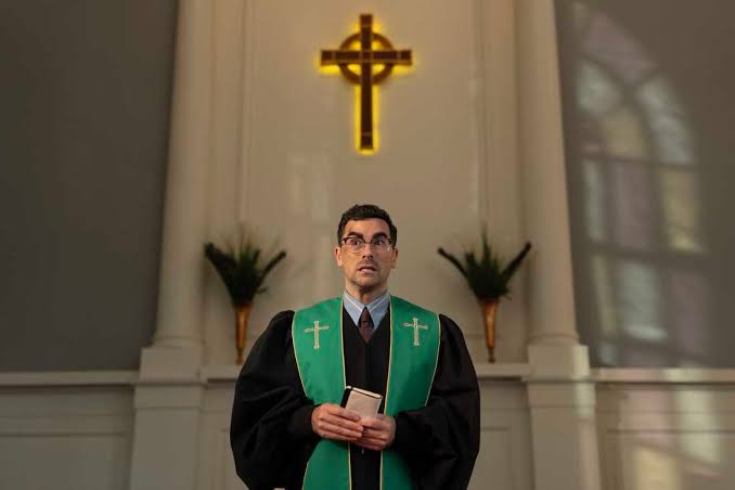 'Big Mistakes' review: Dan Levy's hilariously caustic comedy drags siblings into organized crime