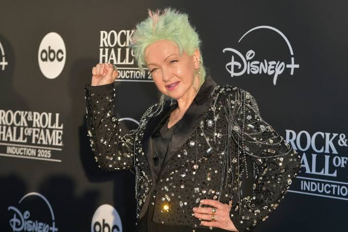 ‘80s iconic singer hits heckler with expletive-laden response during Las Vegas residency debut