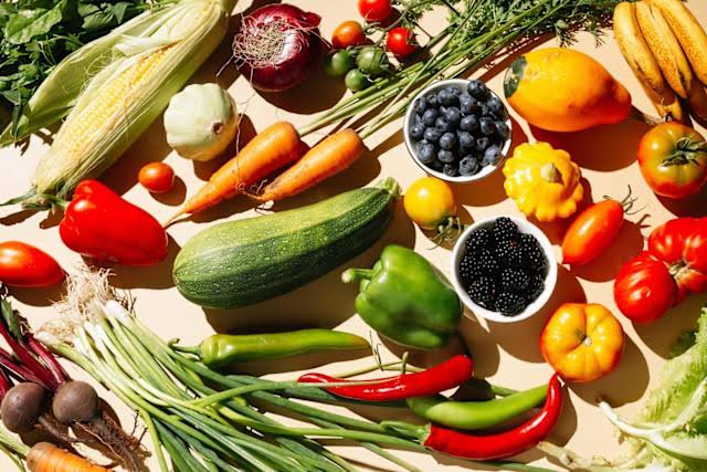 Experts Say These 12 Nutrients and Supplements May Help During Perimenopause