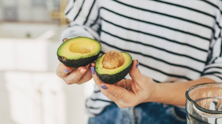 6 Foods With Even More Fiber Than a Bowl of Oatmeal, According to Dietitians
