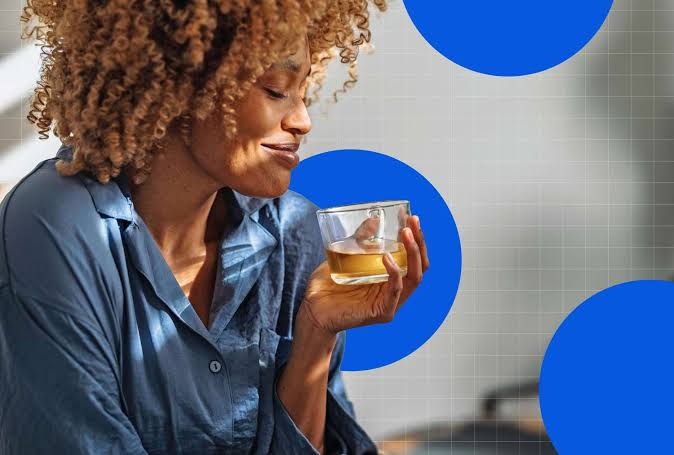 The Best Late-Night Drink for Better Blood Sugar, According to Dietitians