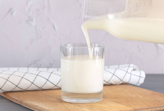 What Drinking Milk Every Day Does to Your Body, According to Nutrition Experts