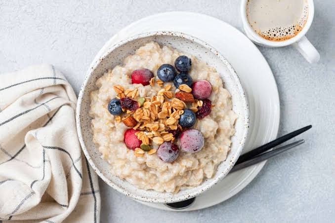 What's the Healthiest Way to Eat Oats? Nutritionists Compare the Options
