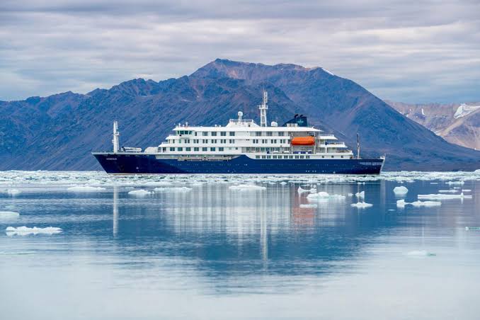 They boarded a luxury Antarctic cruise. Then hantavirus took a deadly toll
