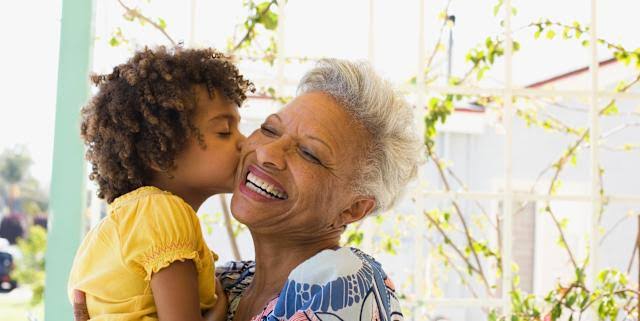 Scientists Say “Grandma Brain” Is Real — Here’s What That Means