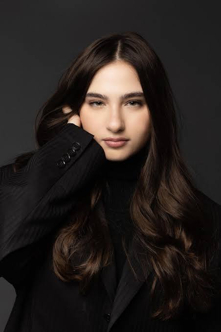 'At 23 I had a double mastectomy, by 35 I’m expected to remove my ovaries'