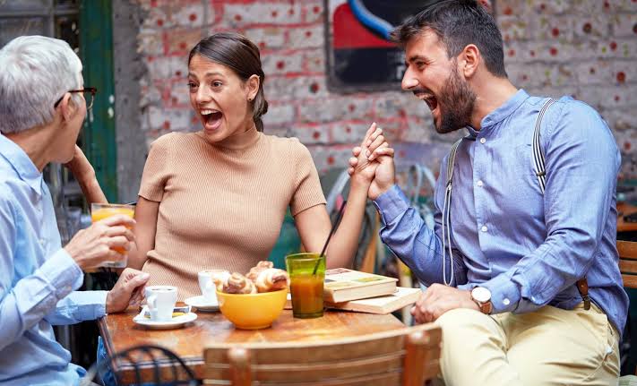 Midlife behavior predicts how long animals are likely to live, including humans