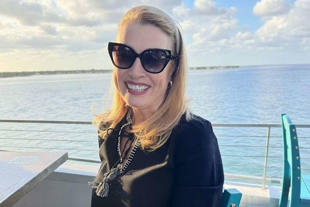 Woman Diagnosed with Vulvar, Cervical and Anal Cancer After Learning Her Husband of 30 Years Had Cheated on Her