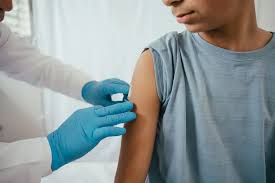 Study shows HPV vaccine halves young men’s risk of HPV cancers
