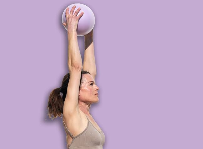 4 Standing Exercises That Flatten Belly Pooch Faster Than Weight Training After 60