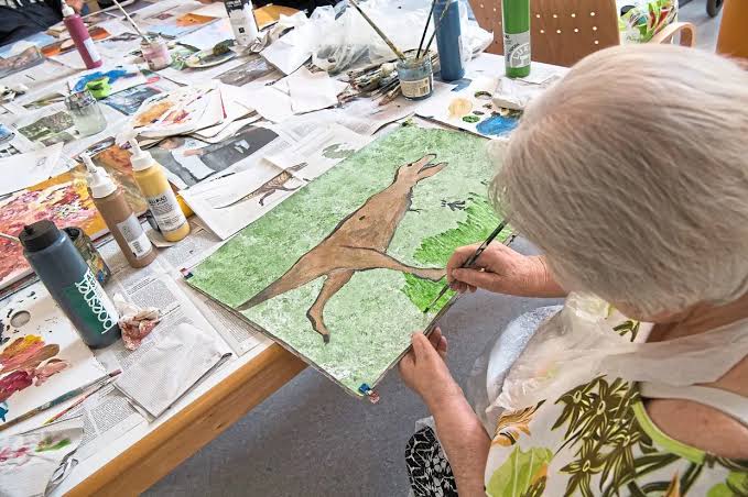 Engage your brain actively to lower dementia risk