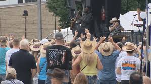 Could concerts & crafts help you age better? New study may link arts to slower aging