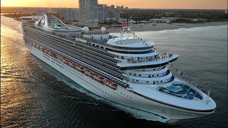 Over 100 passengers, crew sick in Florida bound cruise after norovirus outbreak