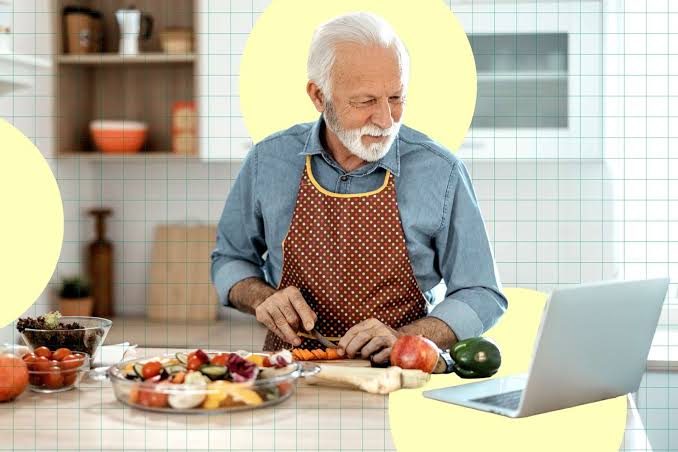 These 2 Daily Habits May Slow Aging, According to Science