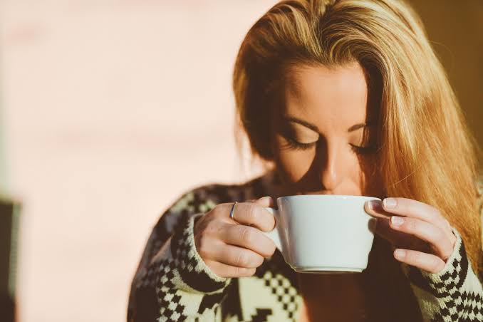 How coffee reshapes the gut-brain axis and lifts mood—even without caffeine