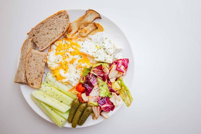 Dietitians Say the 30-30-3 Gut Health Routine Can Help Fix Your Digestion