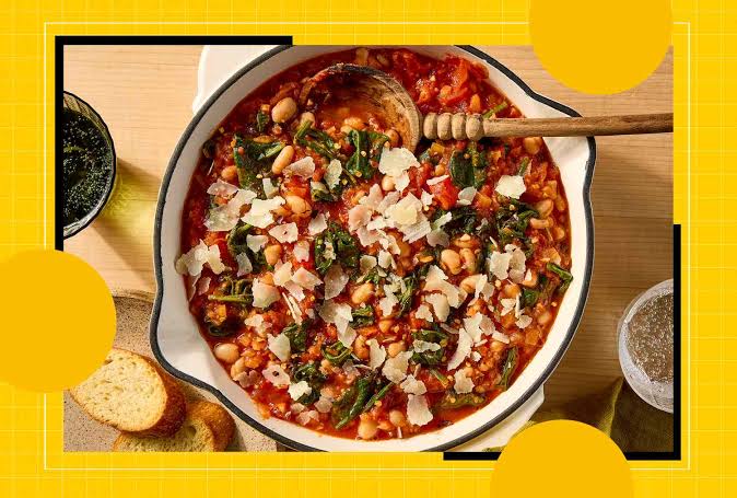 The Mediterranean Diet Skillet Dinner I Can't Stop Making