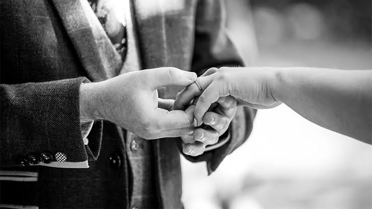 Does Marital Status Affect Cancer Risk?