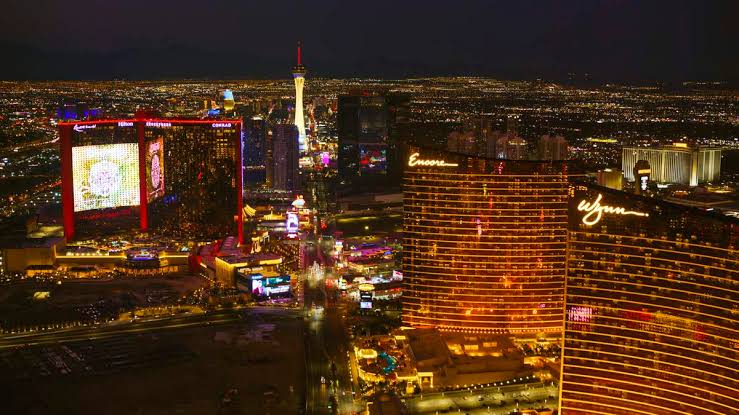 Multiple Guests At Las Vegas Strip Hotel Diagnosed With Deadly Lung Disease