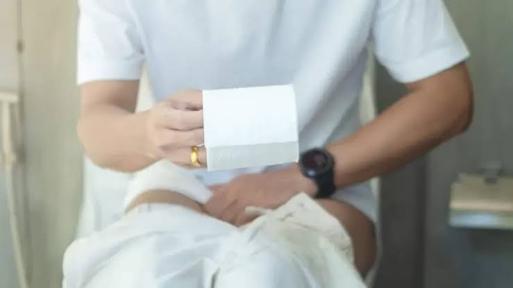 What does the frequency of your bowel movements say about your life expectancy?