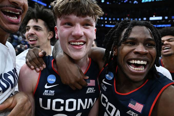 Dan Hurley considered timeout before Braylon Mullins' game-winner