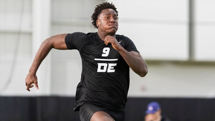 Which direction will the Chicago Bears go with the No. 25 pick? Brad Biggs’ NFL mock draft 3.0.