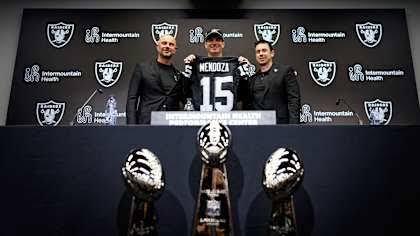 Gutierrez: Raiders' past meets future as Tom Flores passes No. 15 torch to Fernando Mendoza