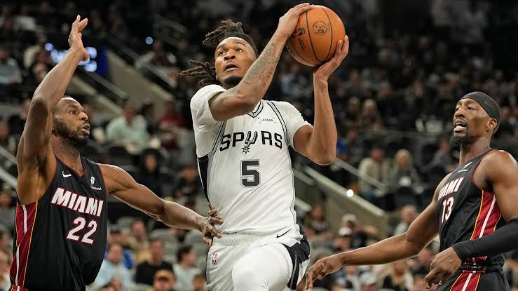 NBA playoff picks: Stephon Castle and Deni Avdija featured in Spurs vs. Blazers same-game parlay for Sunday