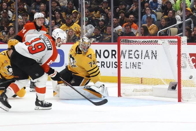 Flyers shut out Penguins in Game 2, bringing playoff series back to Philly with commanding 2-0 lead