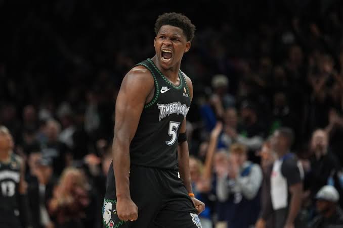How the Wolves prevailed in Game Four to tie series with the Spurs