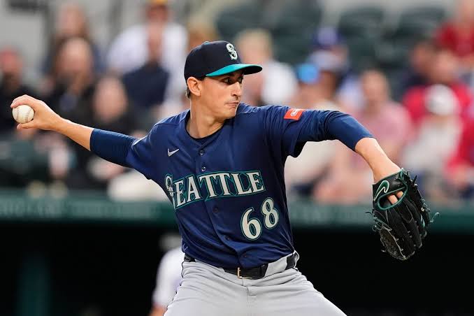 George Kirby tosses complete game, but Rangers hand Mariners fourth straight loss