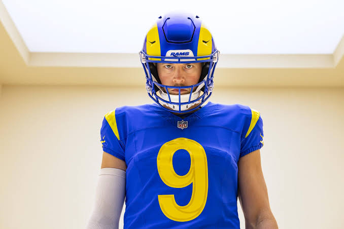 Rams unveil new uniforms, replacing their bone-color jerseys and adopting new accents