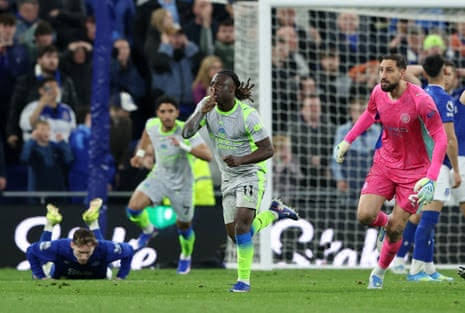 Manchester City’s wild draw at Everton hands Arsenal title edge despite late Doku strike
