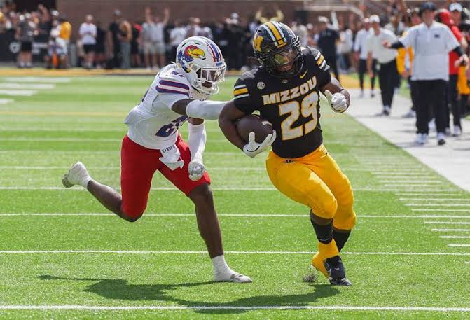 Mizzou football star RB Ahmad Hardy suffers gunshot wound in Mississippi, in stable condition
