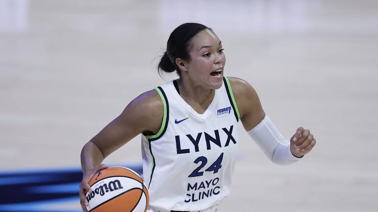 Napheesa Collier re-signs with Lynx on 1-year, supermax deal