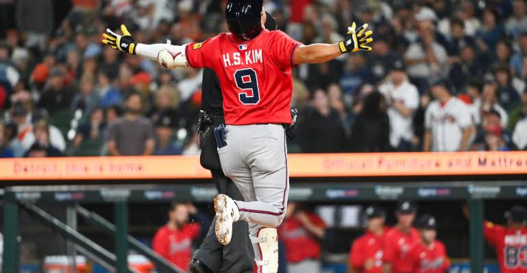 UPDATED: Ha-Seong Kim activated ahead of Cubs opener, Eli White to IL