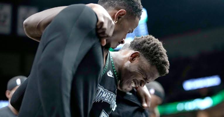 Injured Edwards cleared to return for Wolves, questionable for Game 1