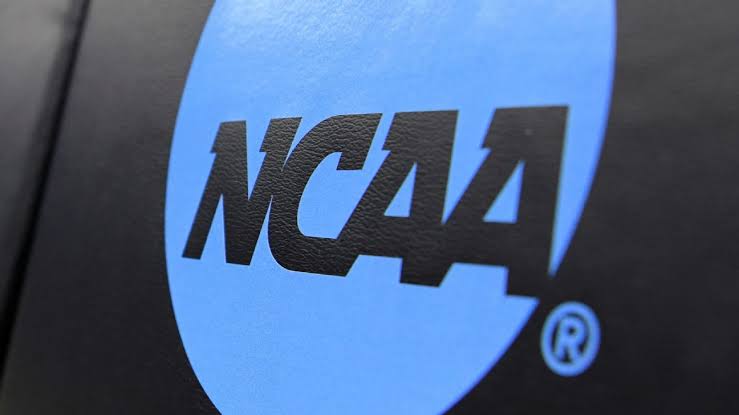 Executive order aims to limit NCAA athletes to 5 years, 1 transfer
