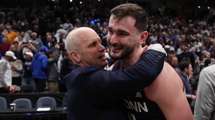 How Michigan, UConn built rosters to reach the 2026 NCAA national championship game